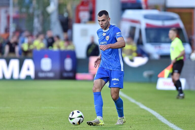 Miedź Legnica – Puszcza Niepołomice: typy, kursy, analiza (24.05.26)