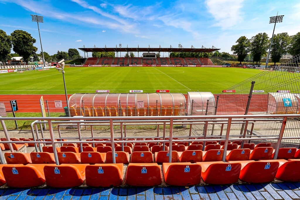Chrobry Głogów, stadion