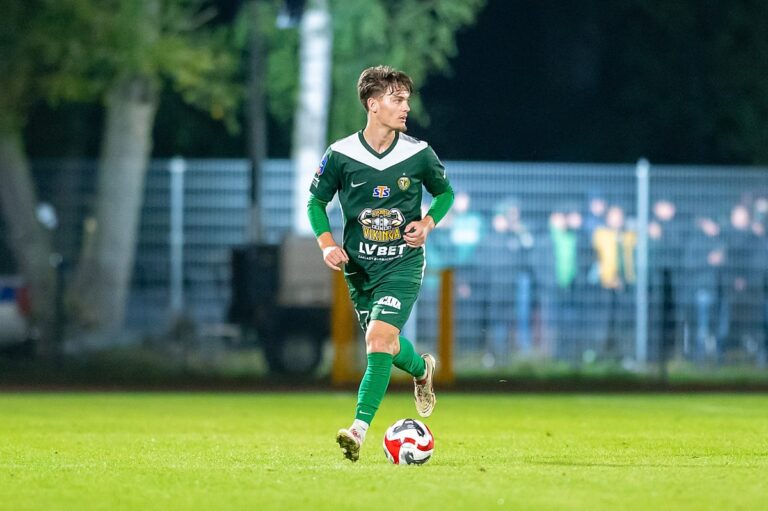 Śląsk Wrocław – Cracovia: typy, kursy i analiza (09.08.26)