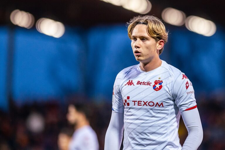 Zawisza – Wisła Kraków: typy, kursy, zapowiedź 04.12 | STS Puchar Polski