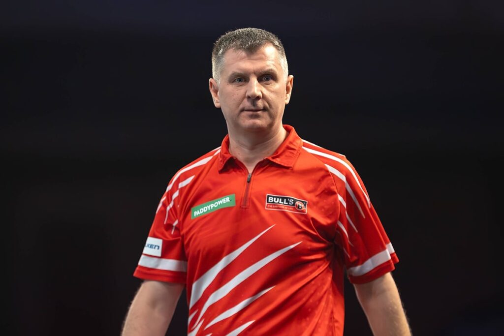 Ratajski, dart, typy