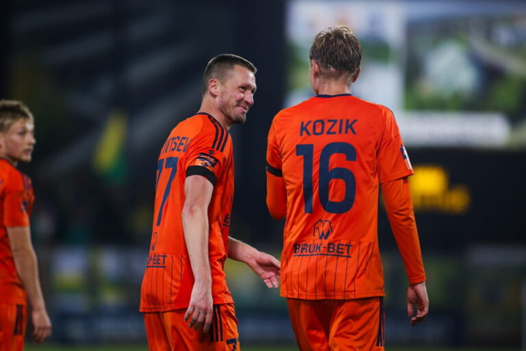 Olimpia Grudziądz – Bruk-Bet Termalica Nieciecza: typy, kursy i analiza (27.10.26)